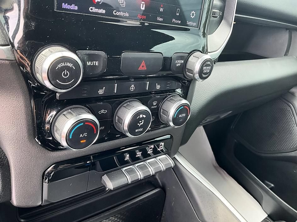 Used 2021 RAM 1500 Big Horn AWD/4WD image 24