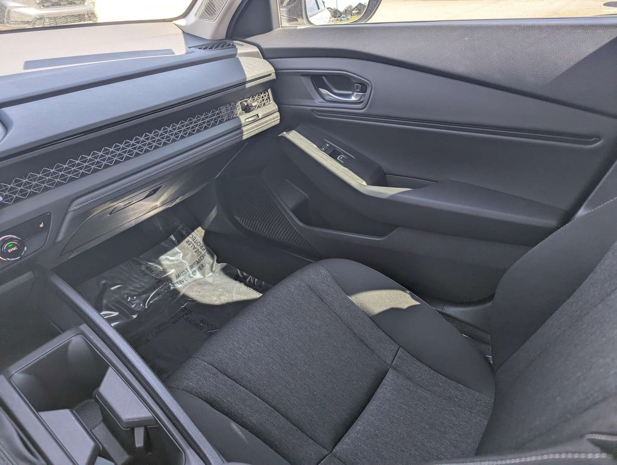 Certified 2025 Honda Accord SE image 21