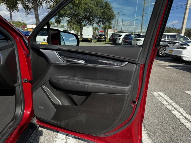 Used 2024 Cadillac XT5 Premium Luxury image 11