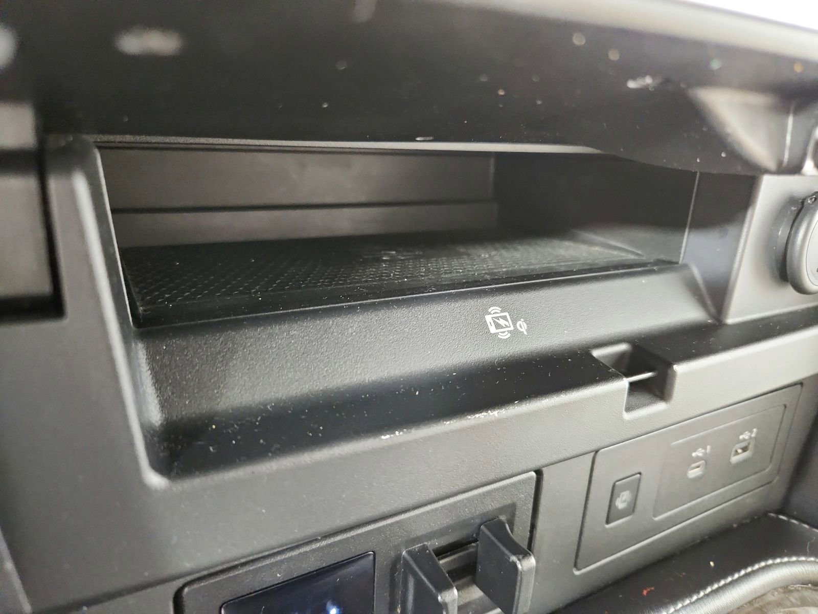 Used 2021 Nissan Armada Platinum w/ Captain's Chairs Package image 34