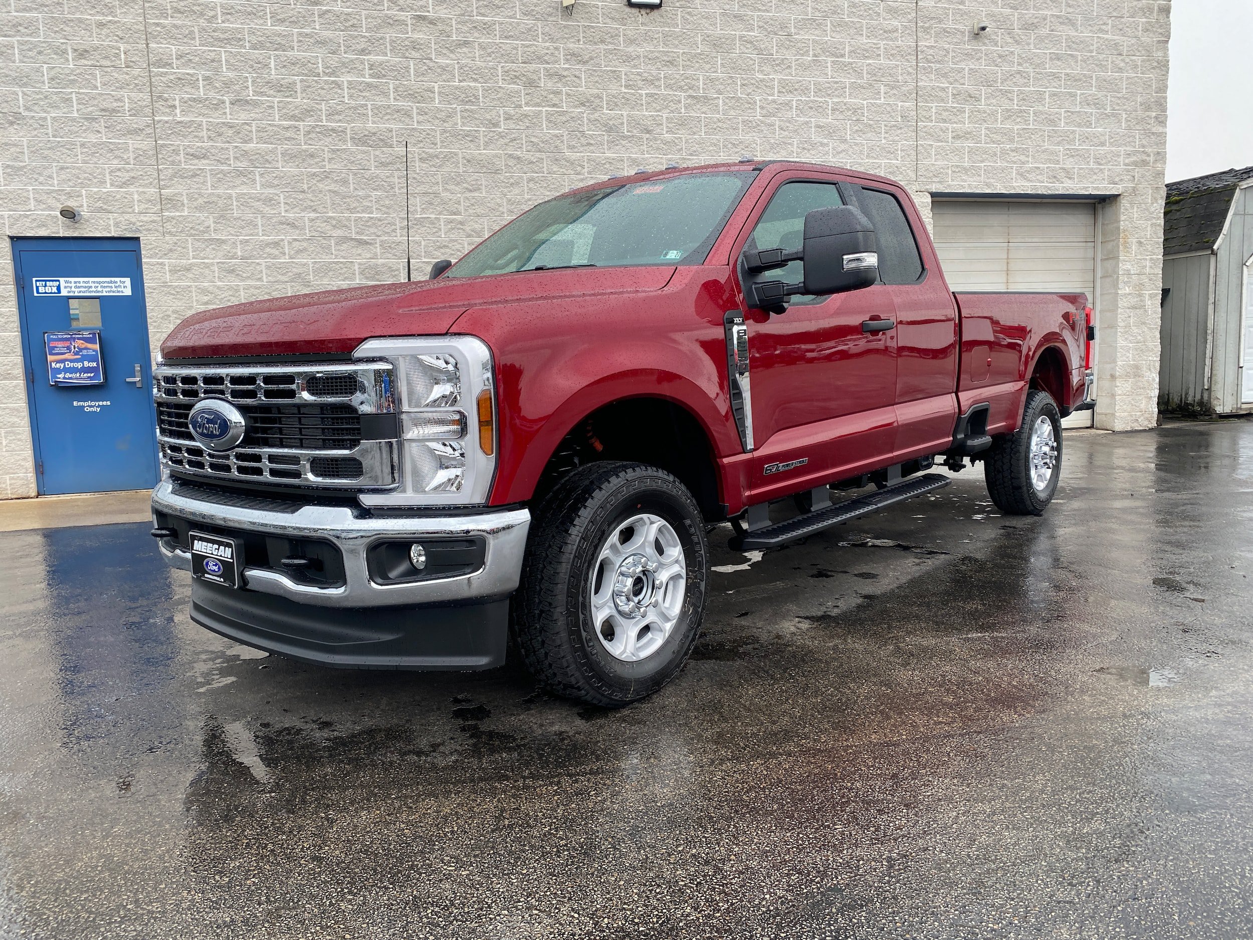 New 2026 Ford F350 XLT w/ 360-Degree Camera Package AWD/4WD image 3