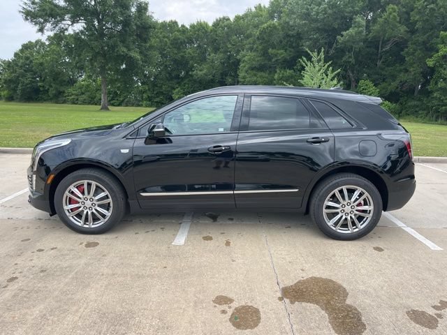 New 2026 Cadillac XT5 Sportv w/ LPO, Floor Liner Package AWD/4WD image 2