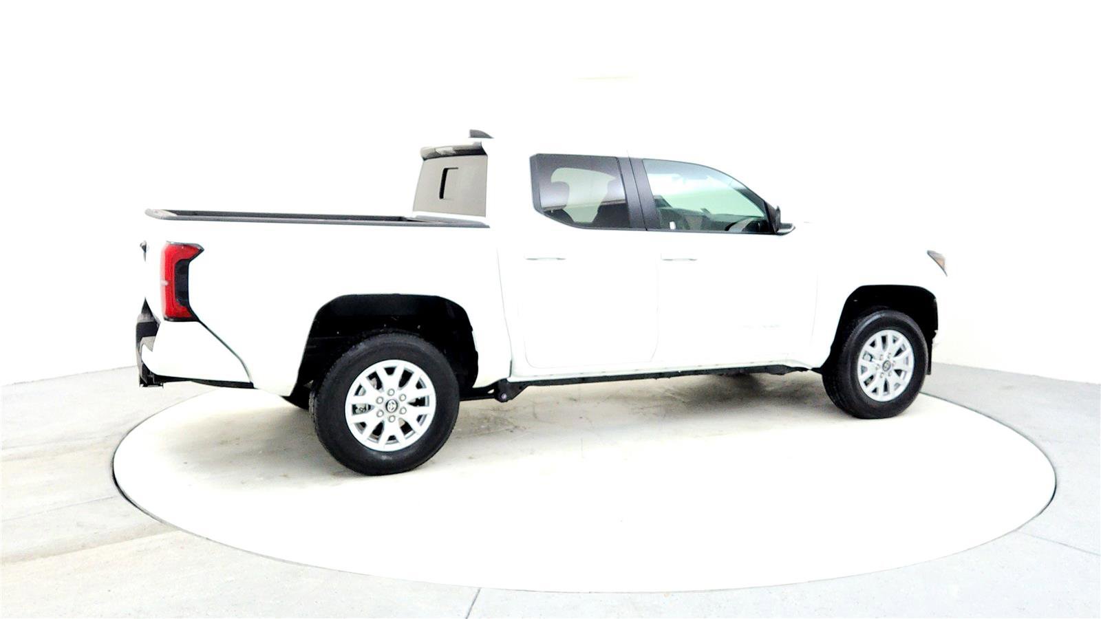 Certified 2025 Toyota Tacoma SR5 image 6