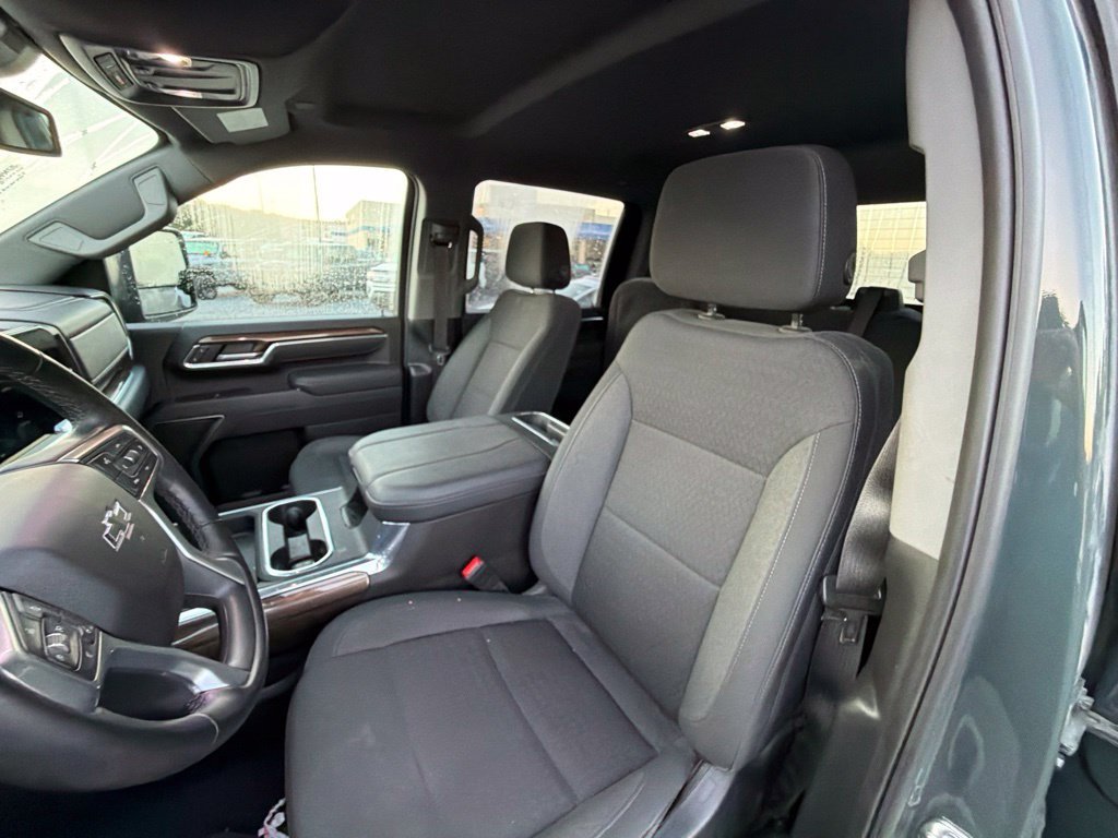 Used 2025 Chevrolet Silverado 2500 LT w/ Trail Boss Package AWD/4WD image 11