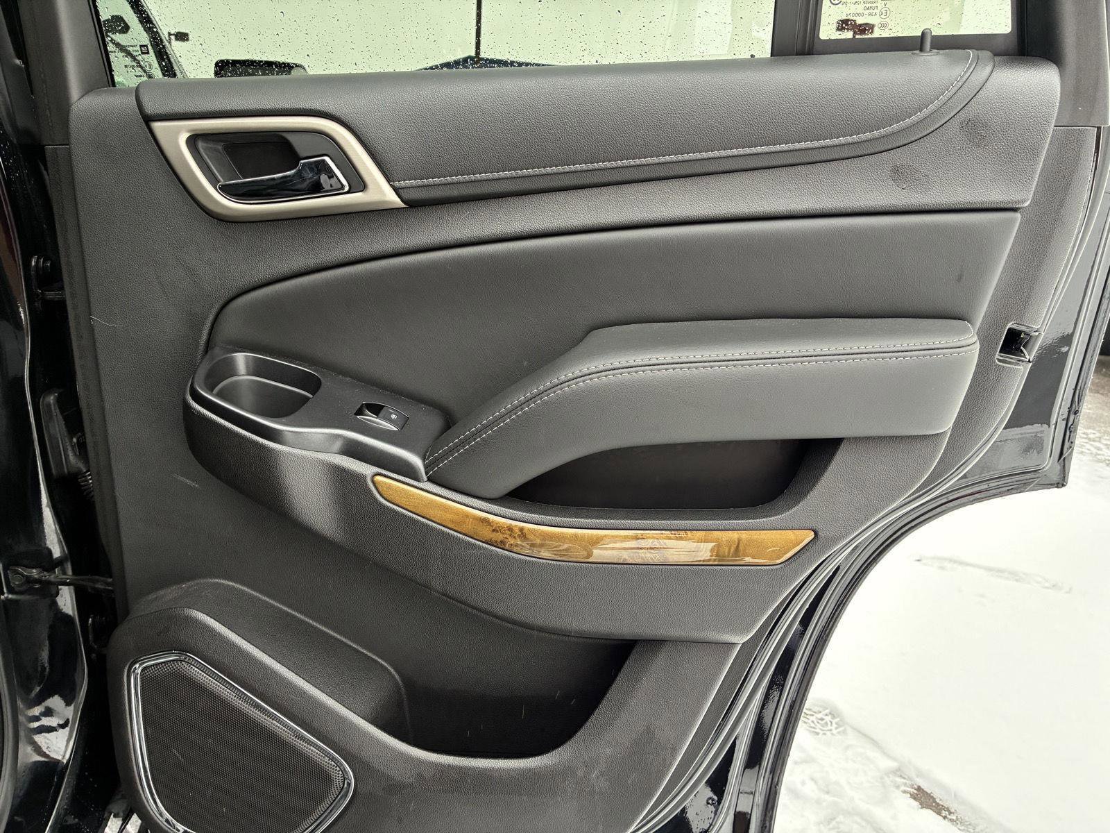 Used 2016 GMC Yukon Denali image 39