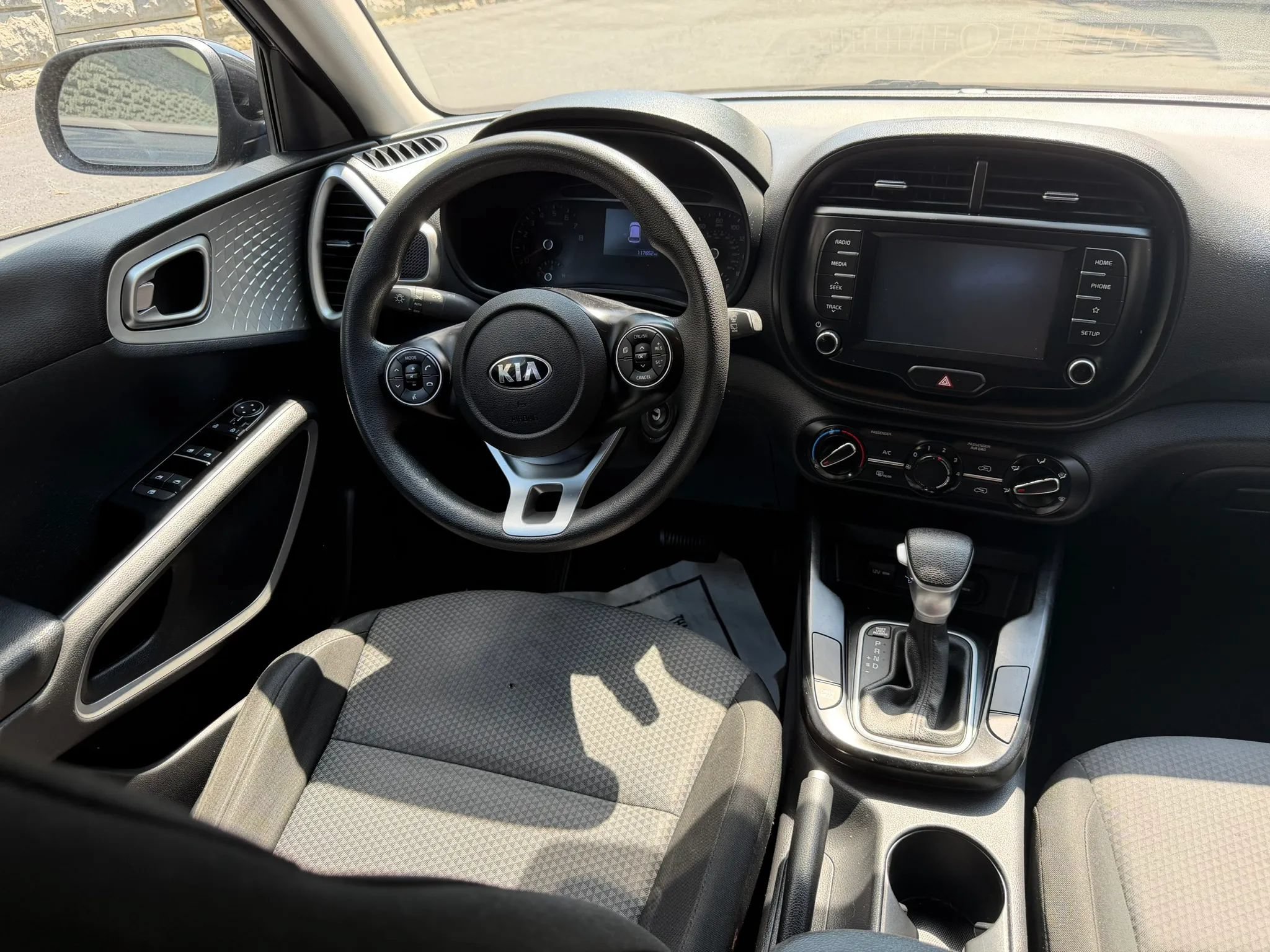 Used 2020 Kia Soul LX FWD image 13