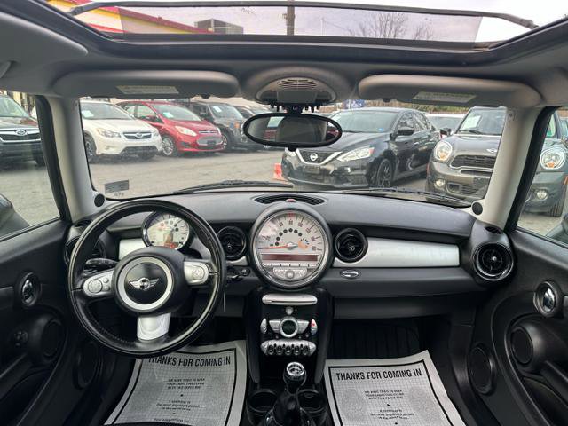 Used 2009 MINI Cooper Hardtop image 18