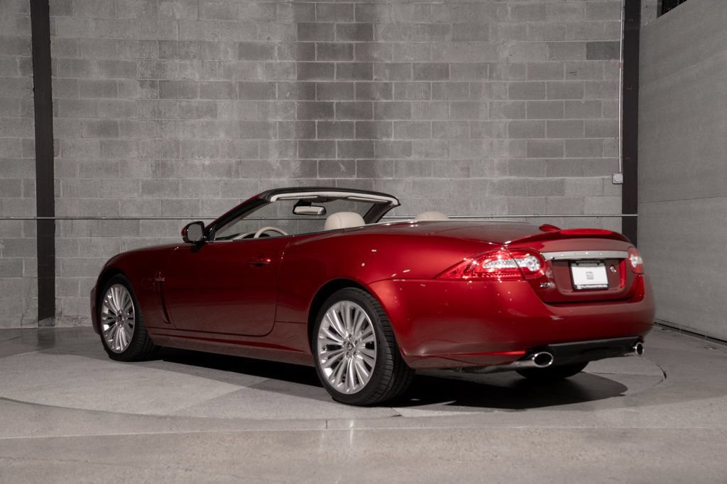Used 2010 Jaguar XK Convertible RWD image 6