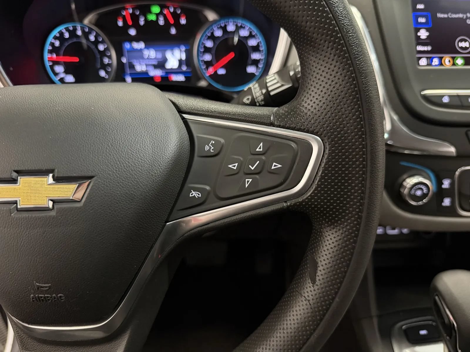 Used 2023 Chevrolet Equinox LS w/ LS Convenience Package AWD/4WD image 22