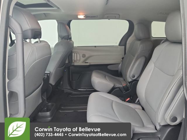Certified 2024 Toyota Sienna XLE image 31