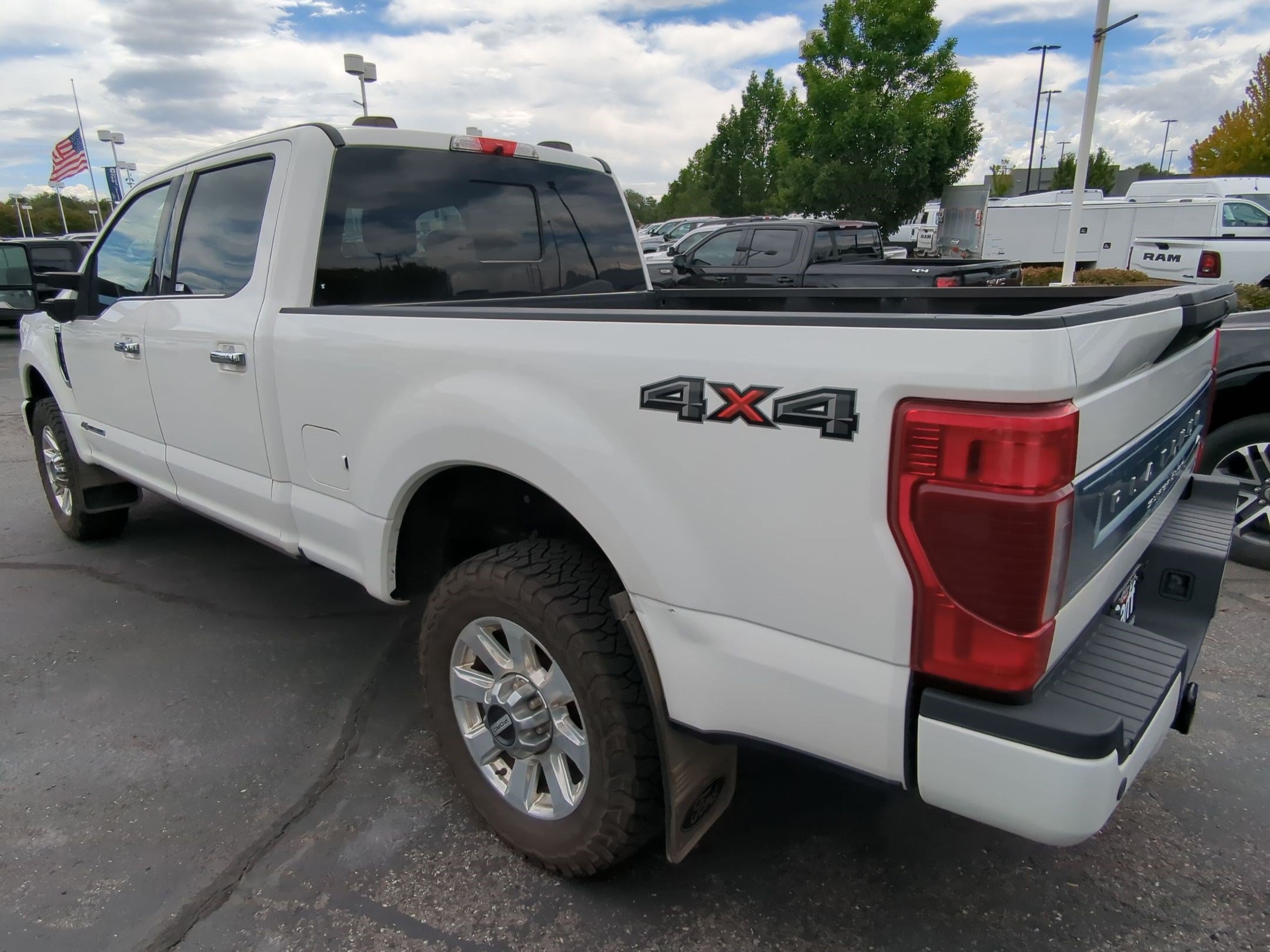 Used 2021 Ford F350 Platinum AWD/4WD image 9
