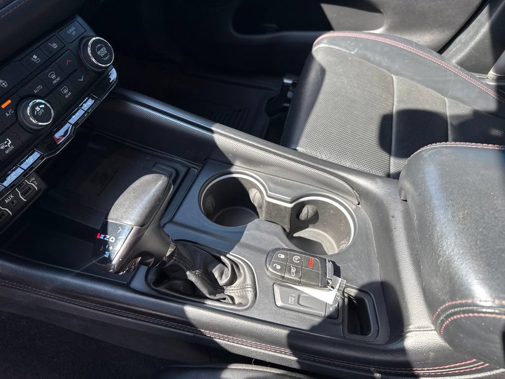 Used 2022 Dodge Durango R/T w/ Blacktop Package AWD/4WD image 29