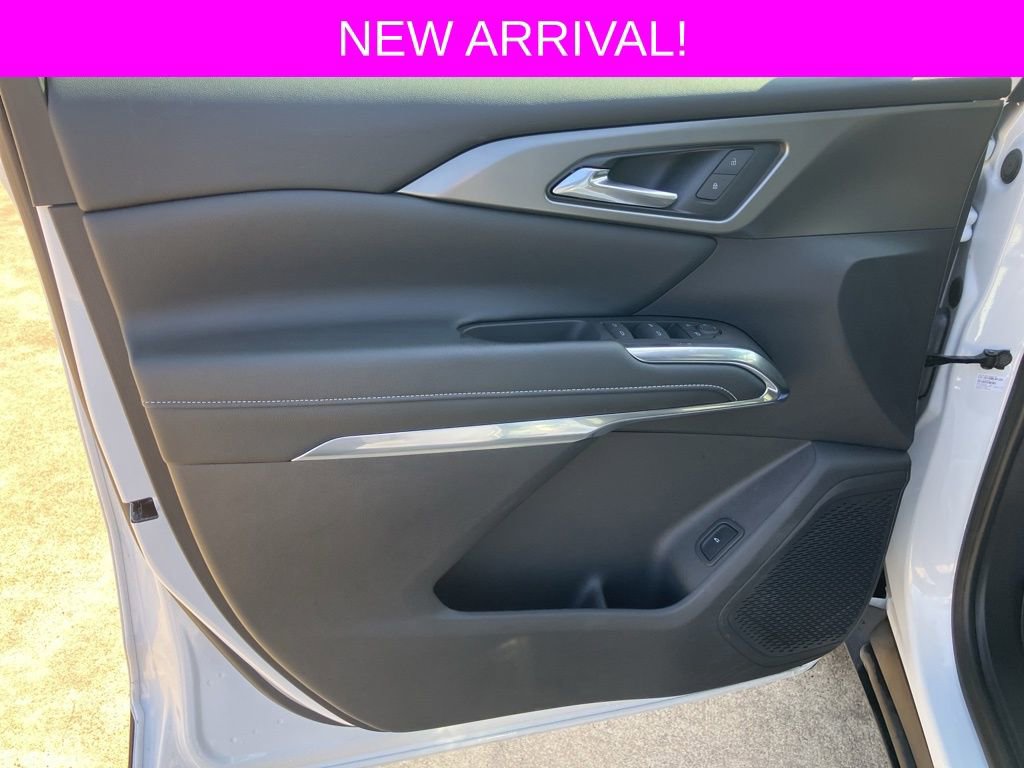 Used 2024 Chevrolet Traverse LT w/ LPO, Floor Liner Package image 27