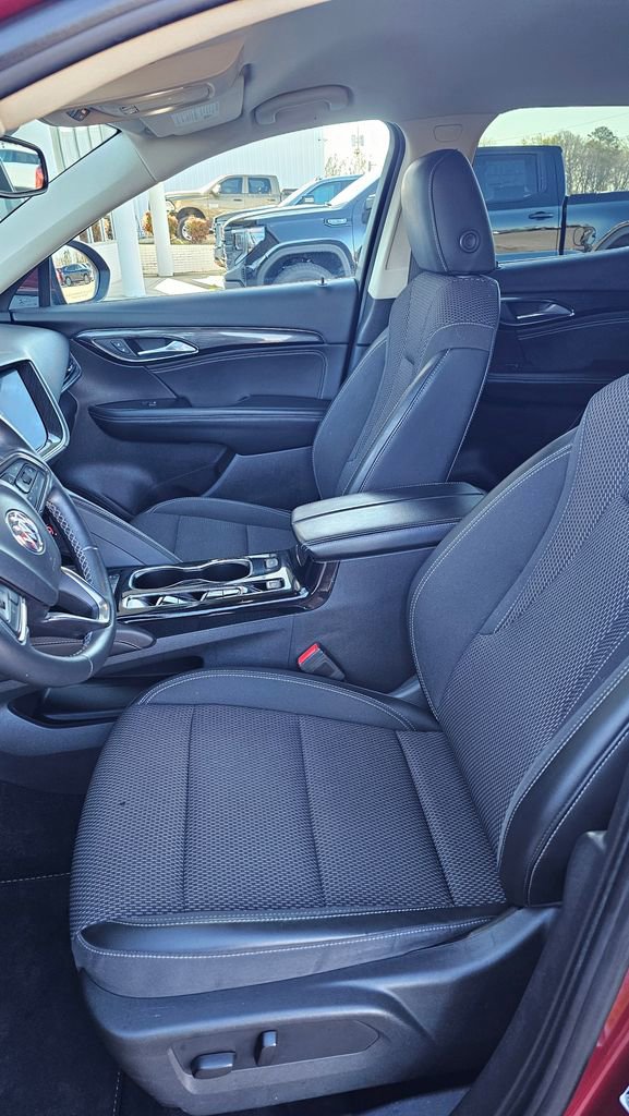 Used 2023 Buick Envision Preferred image 5