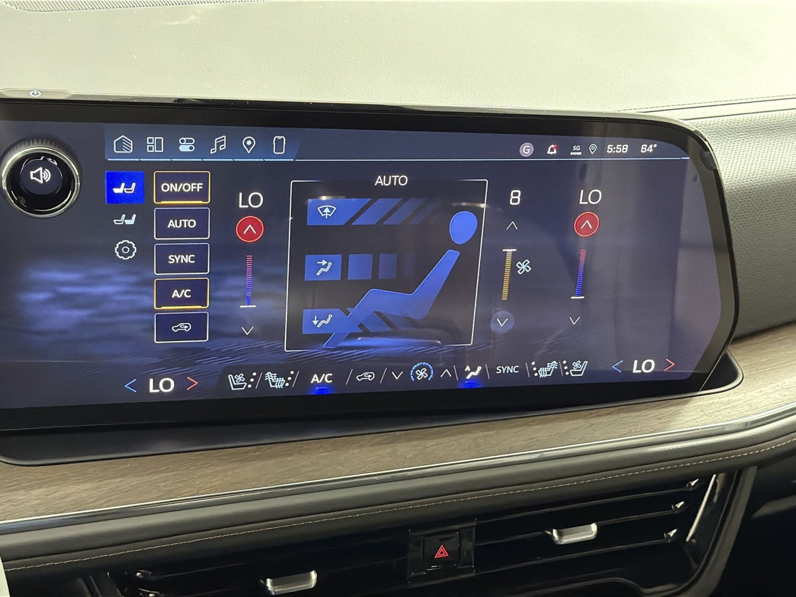 New 2026 Chevrolet Suburban High Country AWD/4WD image 21