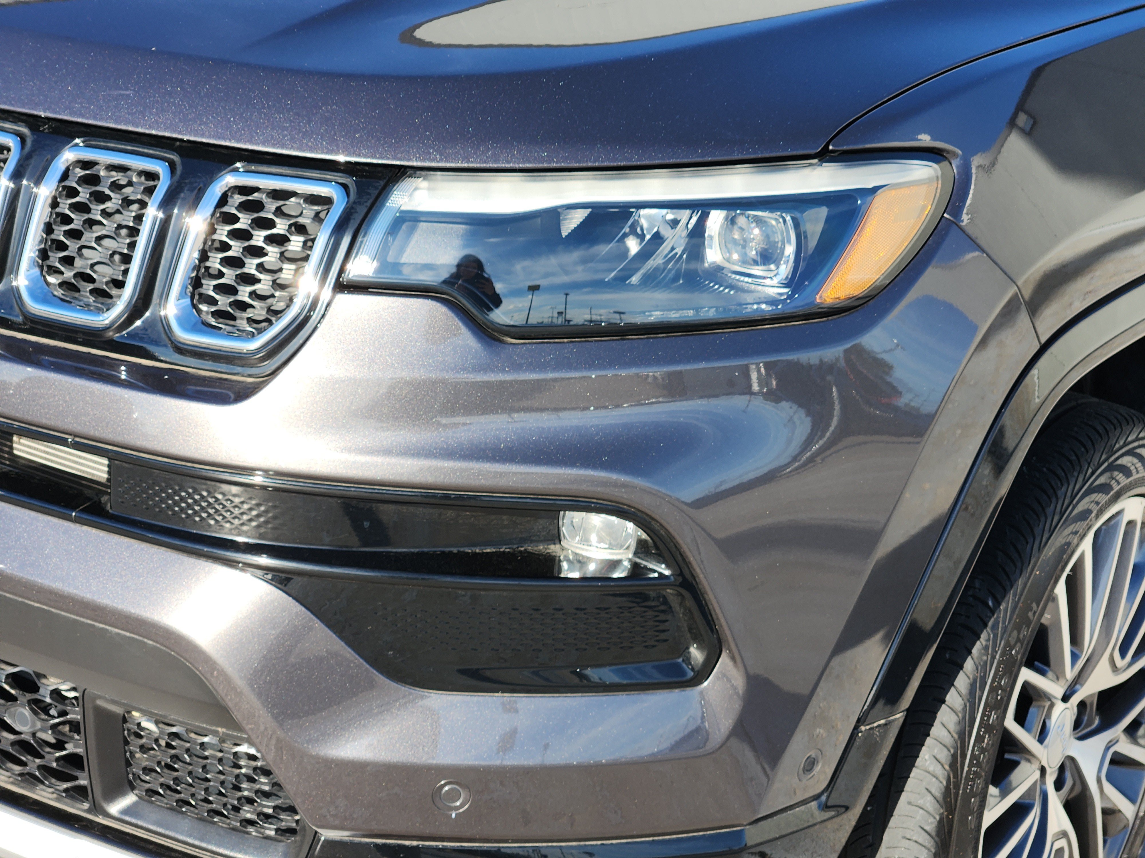 Used 2023 Jeep Compass Limited w/ Elite Group AWD/4WD image 11