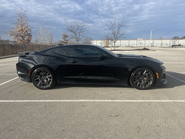 Used 2021 Chevrolet Camaro ZL1 image 10