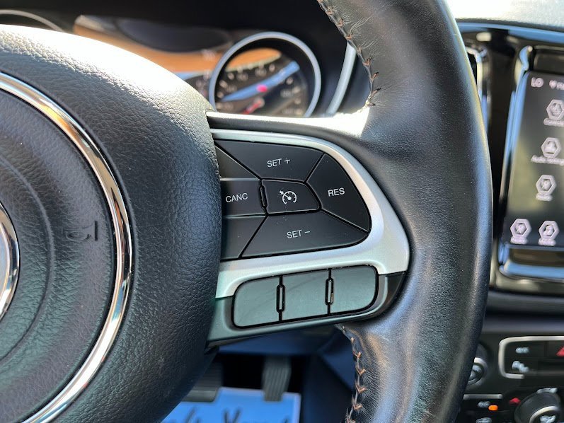 Used 2019 Jeep Compass Limited w/ Safety & Security Group image 16