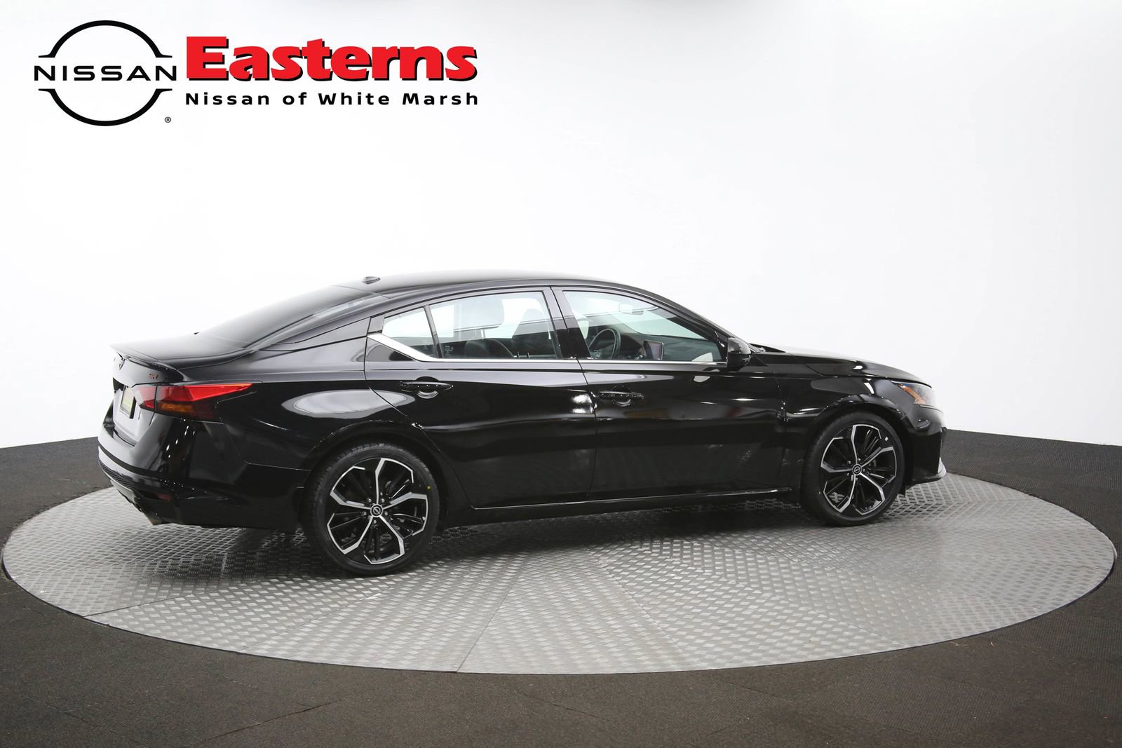 Used 2023 Nissan Altima 2.5 SR image 38