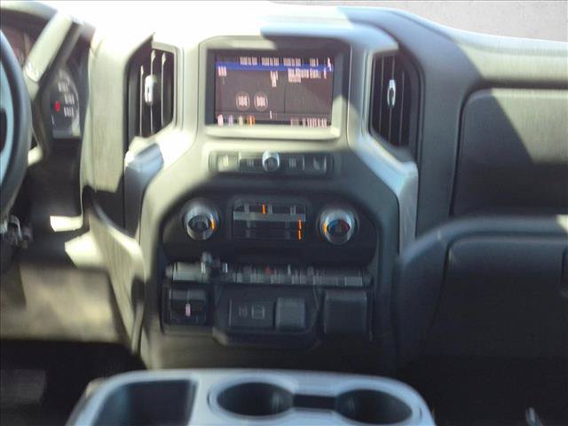 Used 2022 Chevrolet Silverado 2500 Custom w/ Custom Convenience Package AWD/4WD image 16