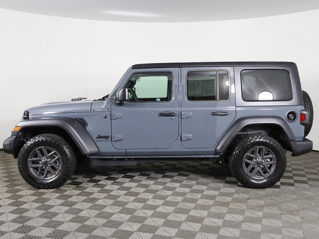 Used 2026 Jeep Wrangler Unlimited Sport AWD/4WD image 14