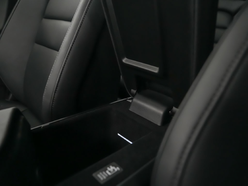 New 2026 Porsche Taycan AWD/4WD image 35