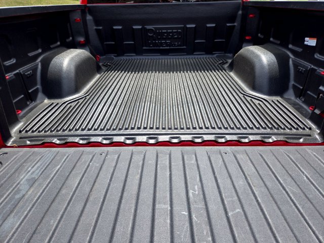 Used 2025 Chevrolet Silverado 1500 LT AWD/4WD image 16