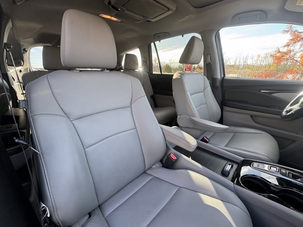 Used 2022 Honda Pilot Touring image 30