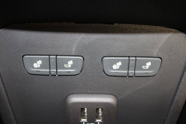 Used 2023 GMC Terrain Denali w/ Denali Premium Package image 22