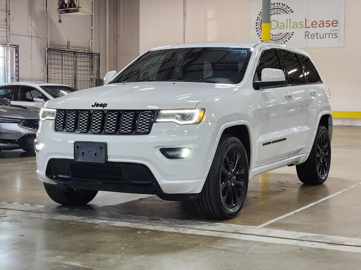 Used 2022 Jeep Grand Cherokee Laredo X AWD/4WD image 4