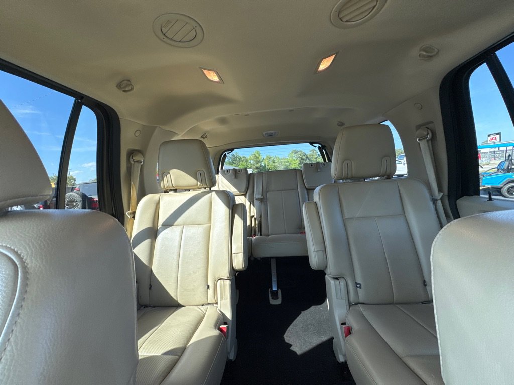 Used 2017 Ford Expedition Limited RWD image 18