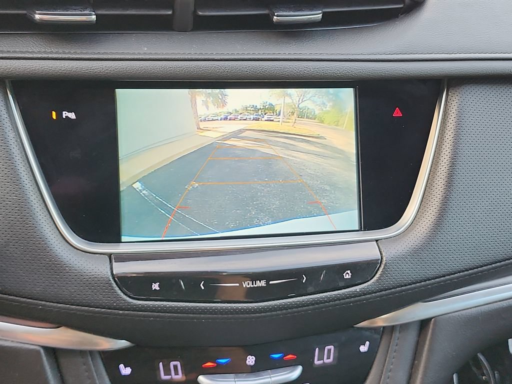 Used 2019 Cadillac XT5 Luxury w/ LPO, Black Ice Package AWD/4WD image 27