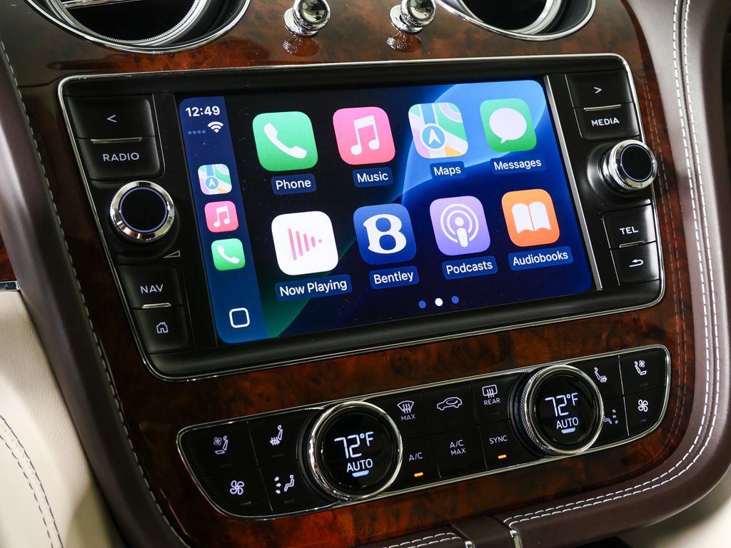 Used 2017 Bentley Bentayga image 16