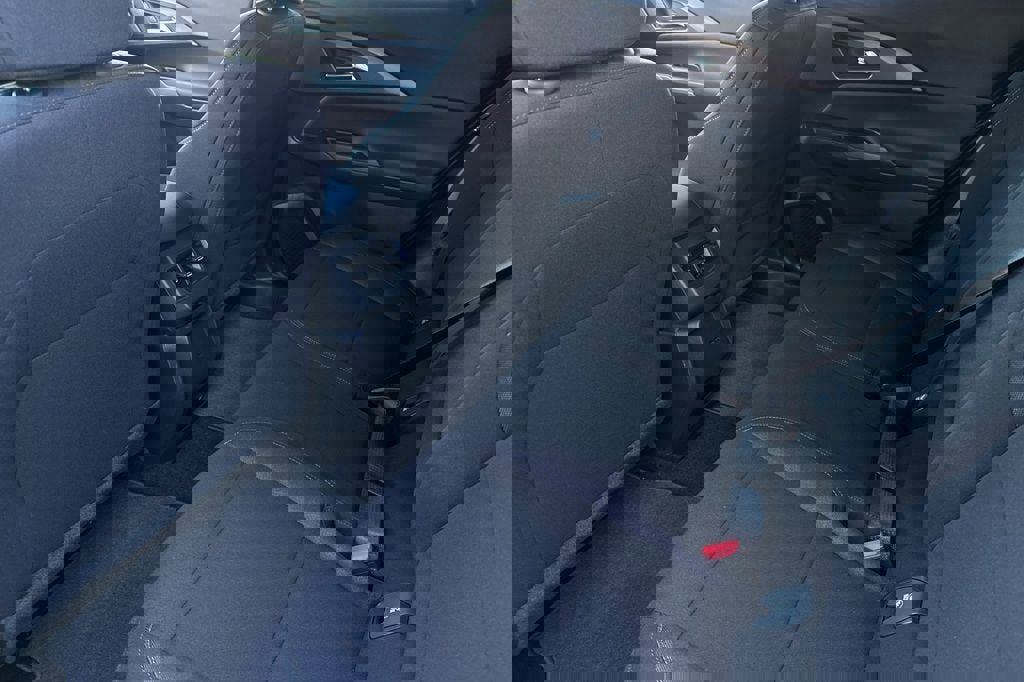 New 2026 Chevrolet Equinox EV LT w/ LPO, Blackout Package image 12