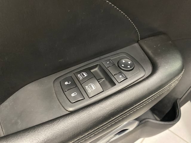 Used 2017 Dodge Challenger R/T Scat Pack w/ Leather Interior Group RWD image 14