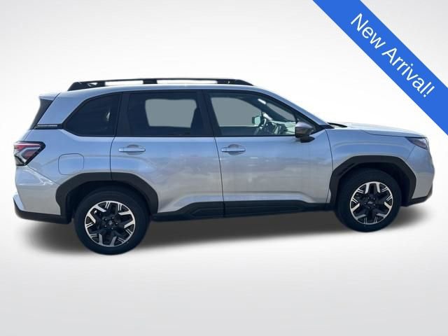 Certified 2025 Subaru Forester Premium AWD/4WD image 8