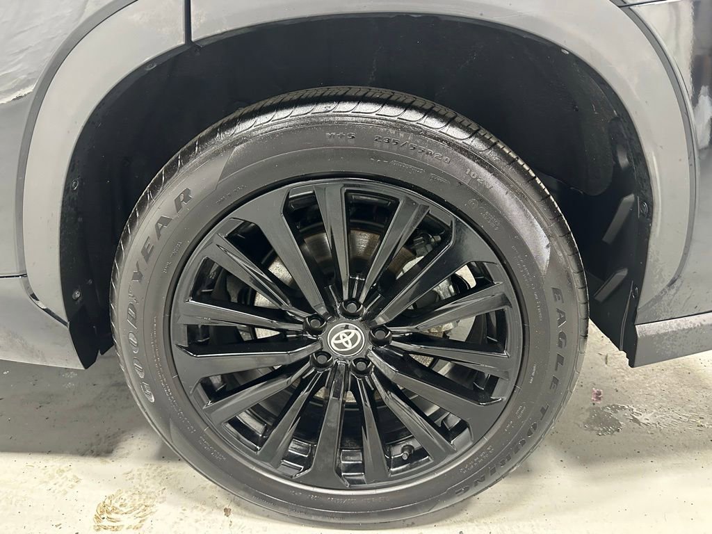 Used 2025 Toyota Highlander XSE image 71