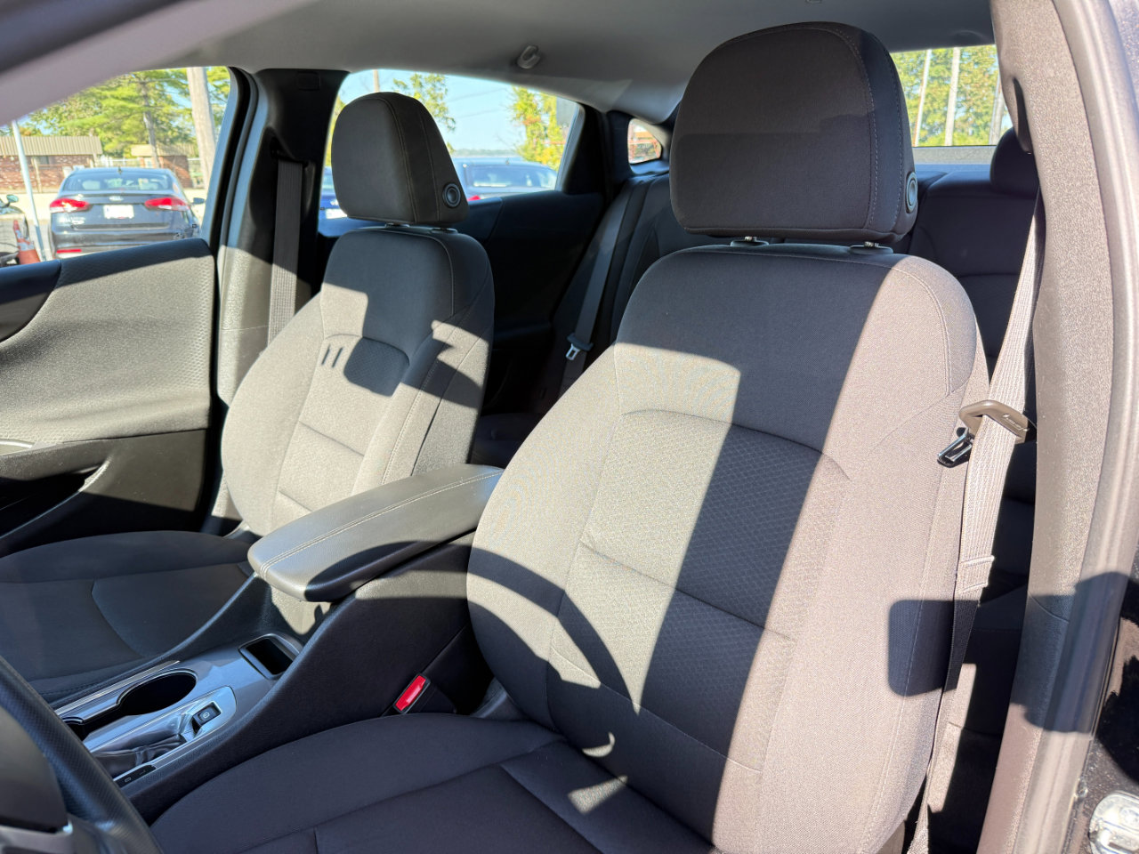 Used 2023 Chevrolet Malibu LT image 13