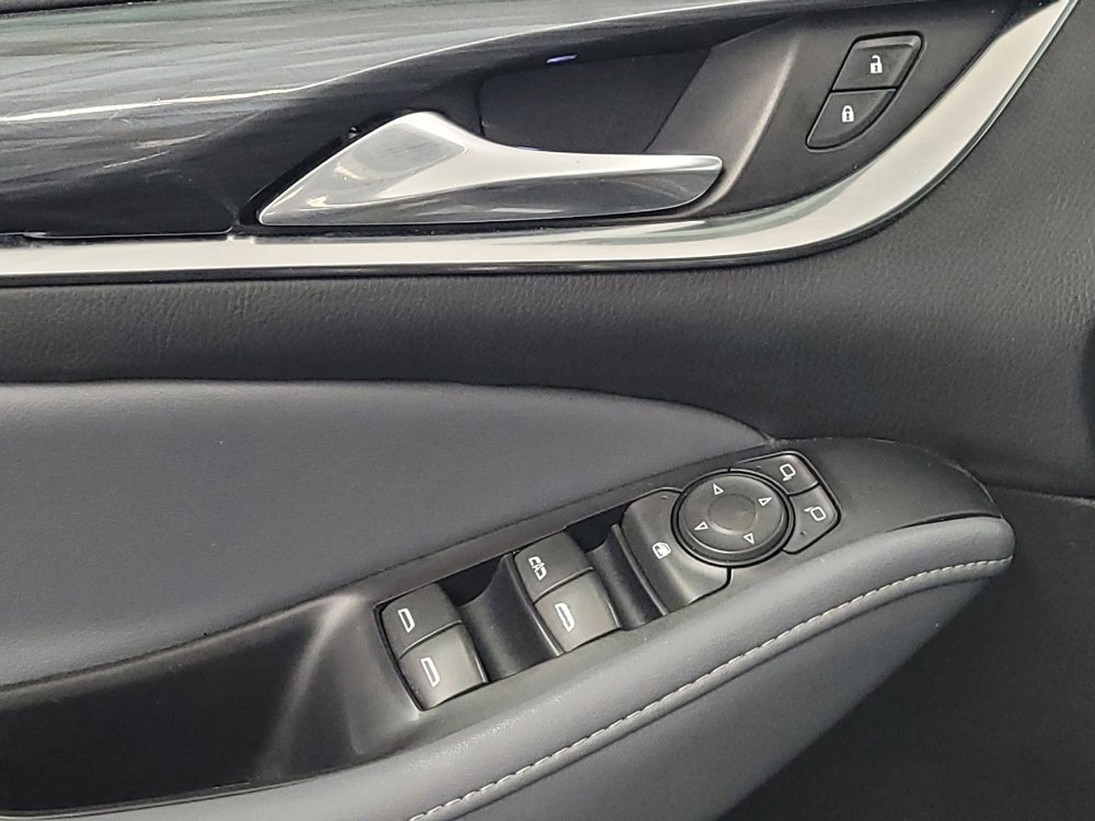 Used 2021 Buick Enclave Essence FWD image 27