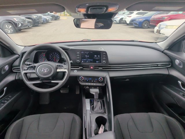 Used 2023 Hyundai Elantra SEL FWD image 26