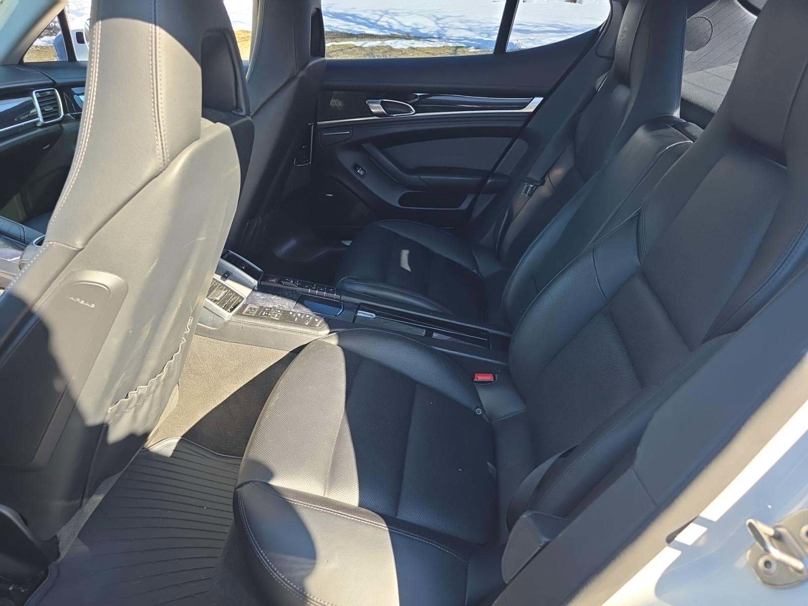 Used 2016 Porsche Panamera 4 Edition image 5