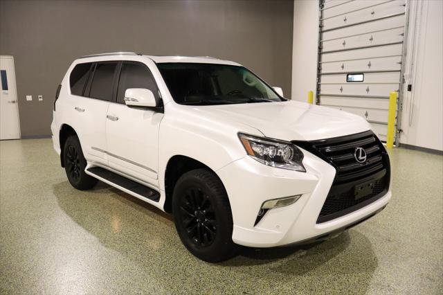 Used 2017 Lexus GX 460 image 1