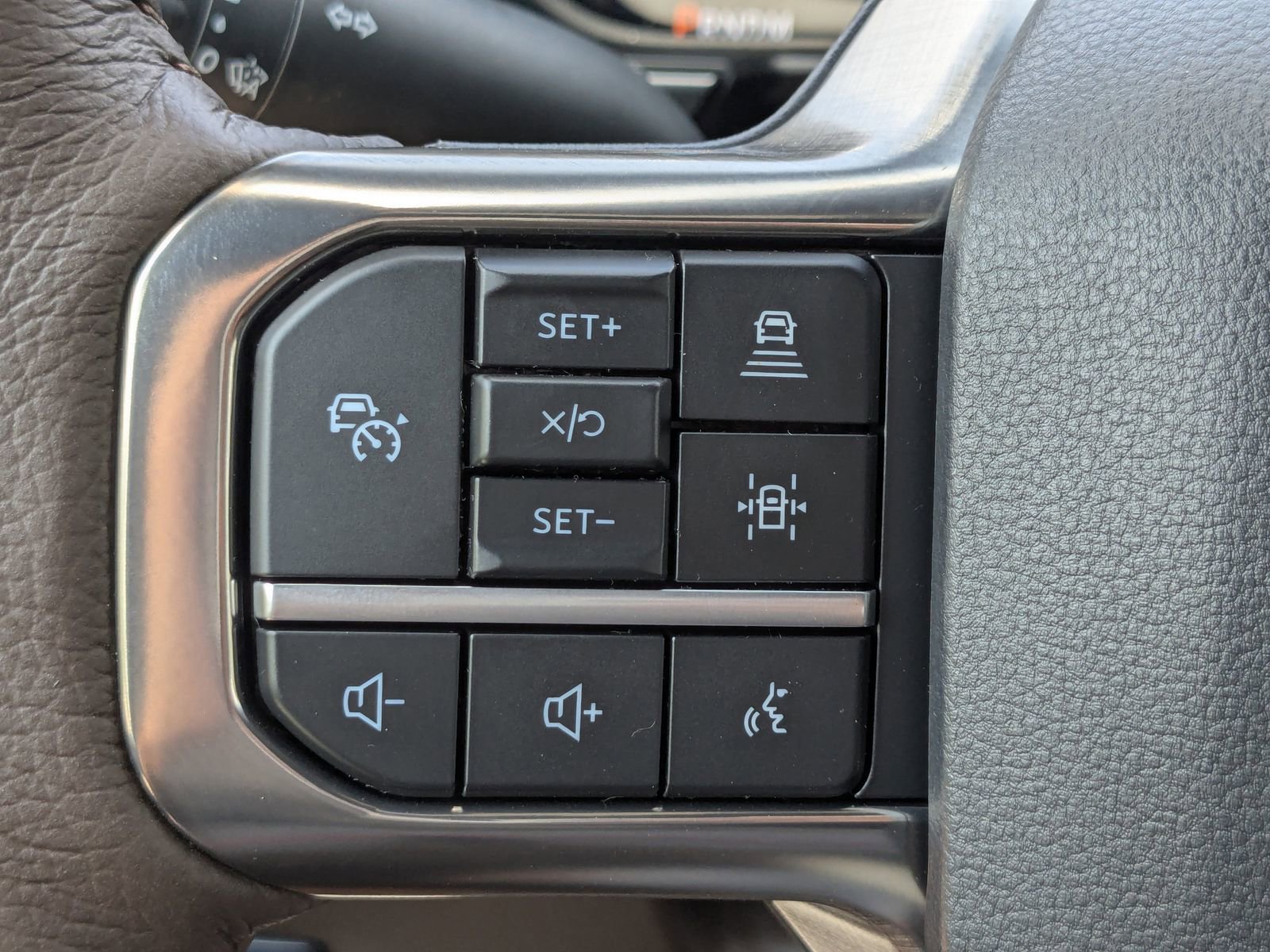 New 2025 Ford F350 King Ranch w/ Chrome Package image 29