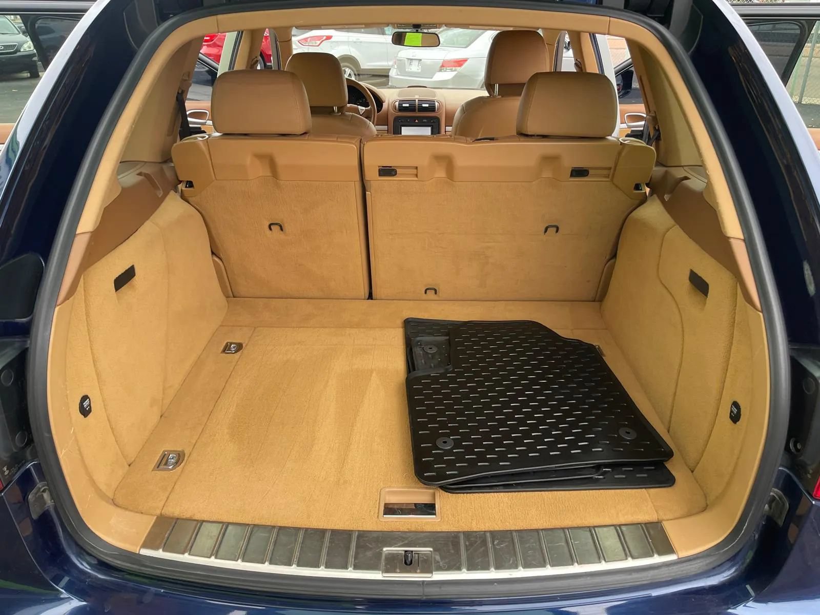 Used 2010 Porsche Cayenne AWD/4WD image 19