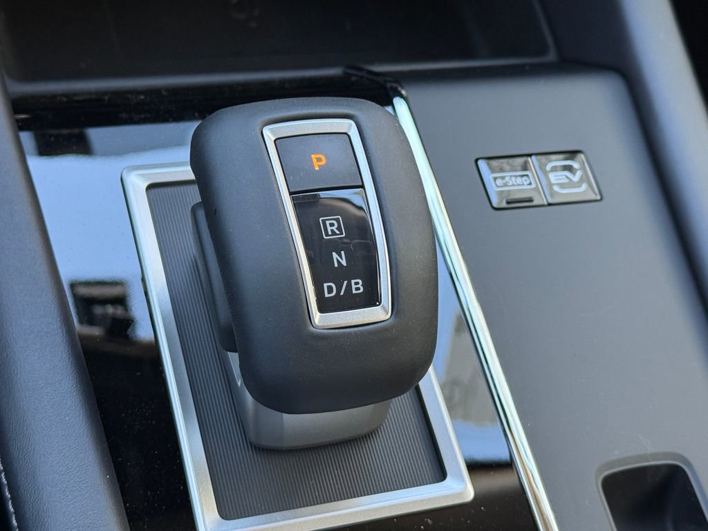 New 2026 Nissan Rogue SL image 28