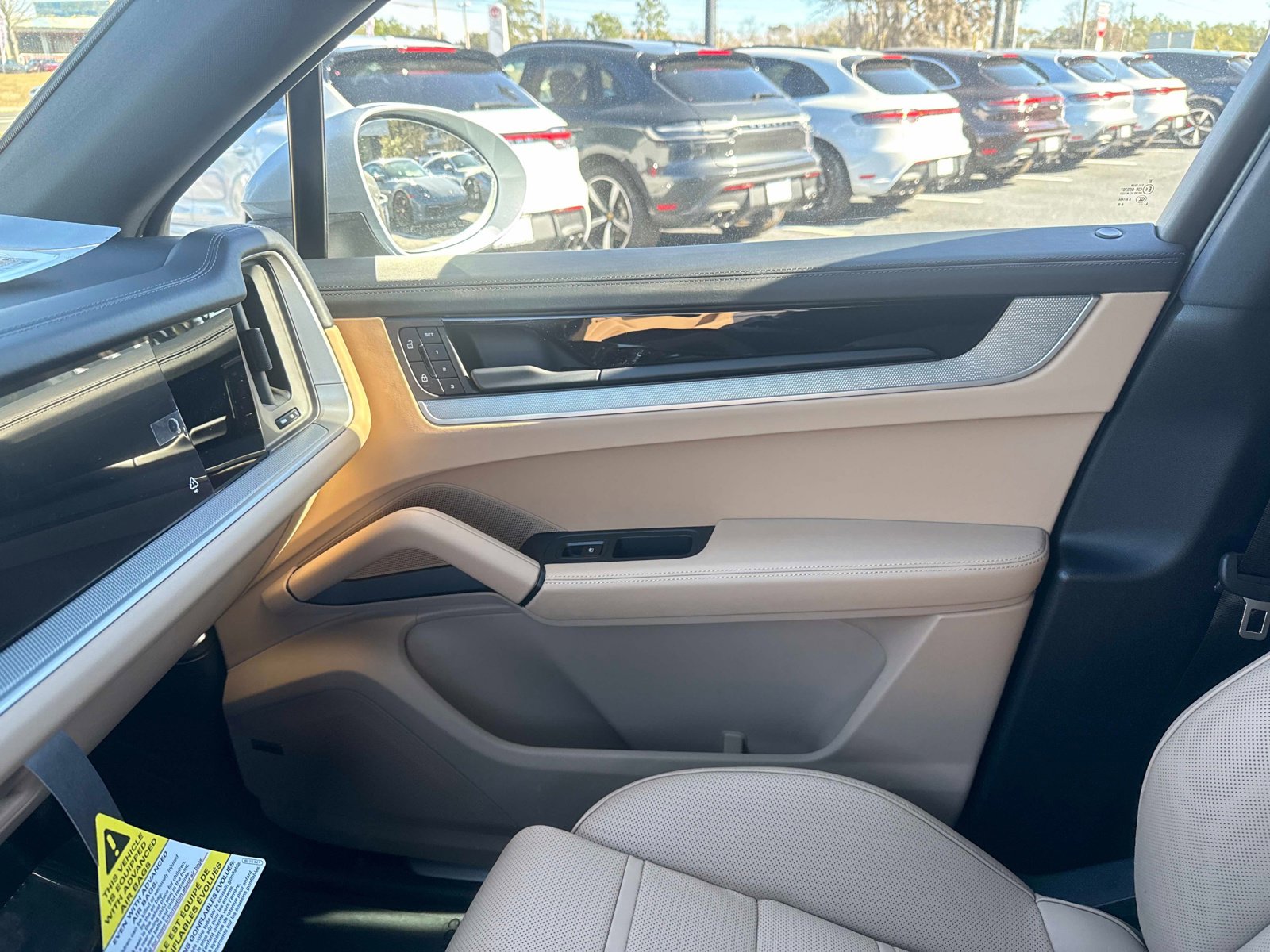 Certified 2026 Porsche Cayenne Coupe image 21