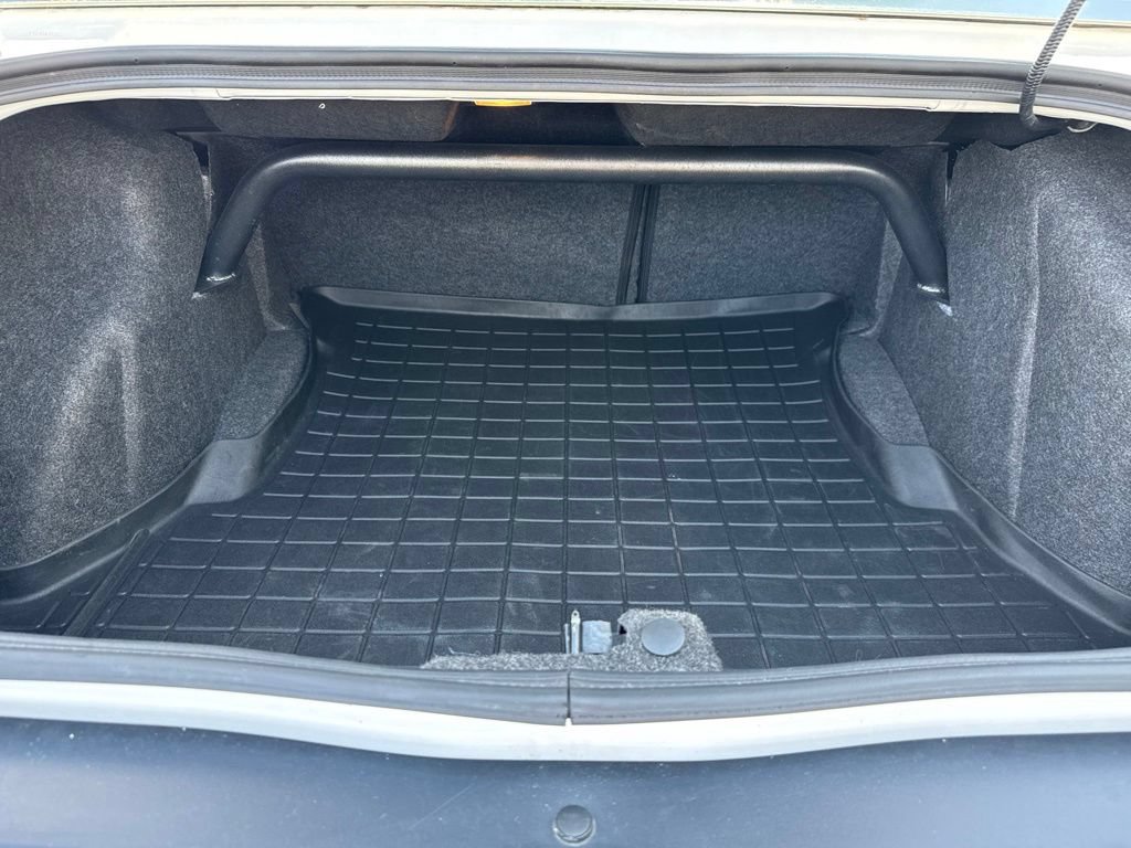 Used 2017 Dodge Challenger R/T Scat Pack RWD image 12