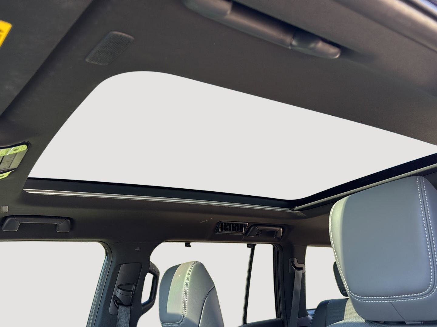 Used 2025 Lexus GX 550 w/ Accessory Package (Z1) image 20