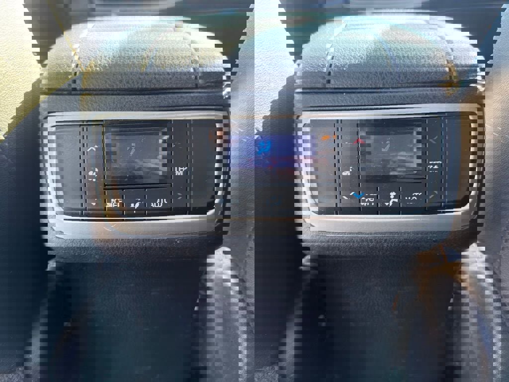 Used 2016 Toyota Highlander XLE image 37