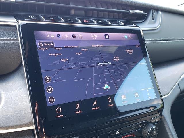 New 2025 Jeep Grand Cherokee Limited image 11